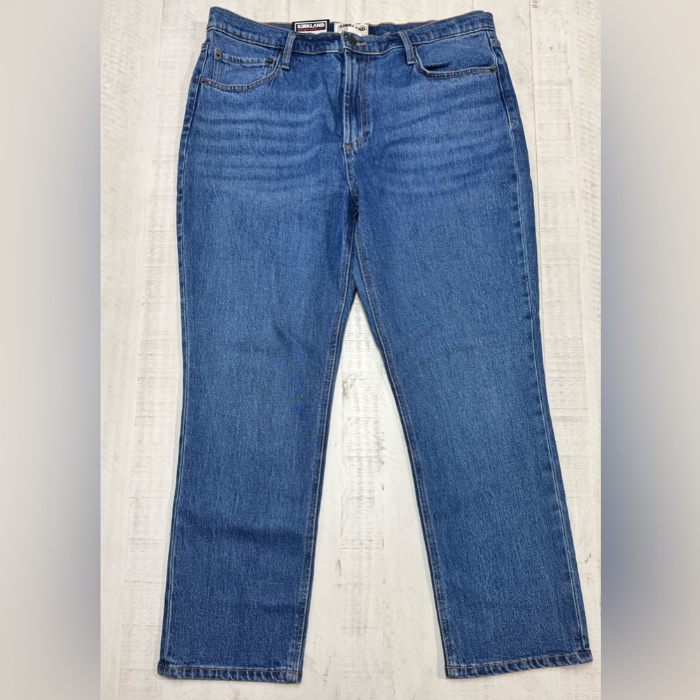 Kirkland Signature Women's High-Rise Straight Leg Jeans